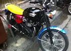 Réplique peinture perso Triumph Bonneville