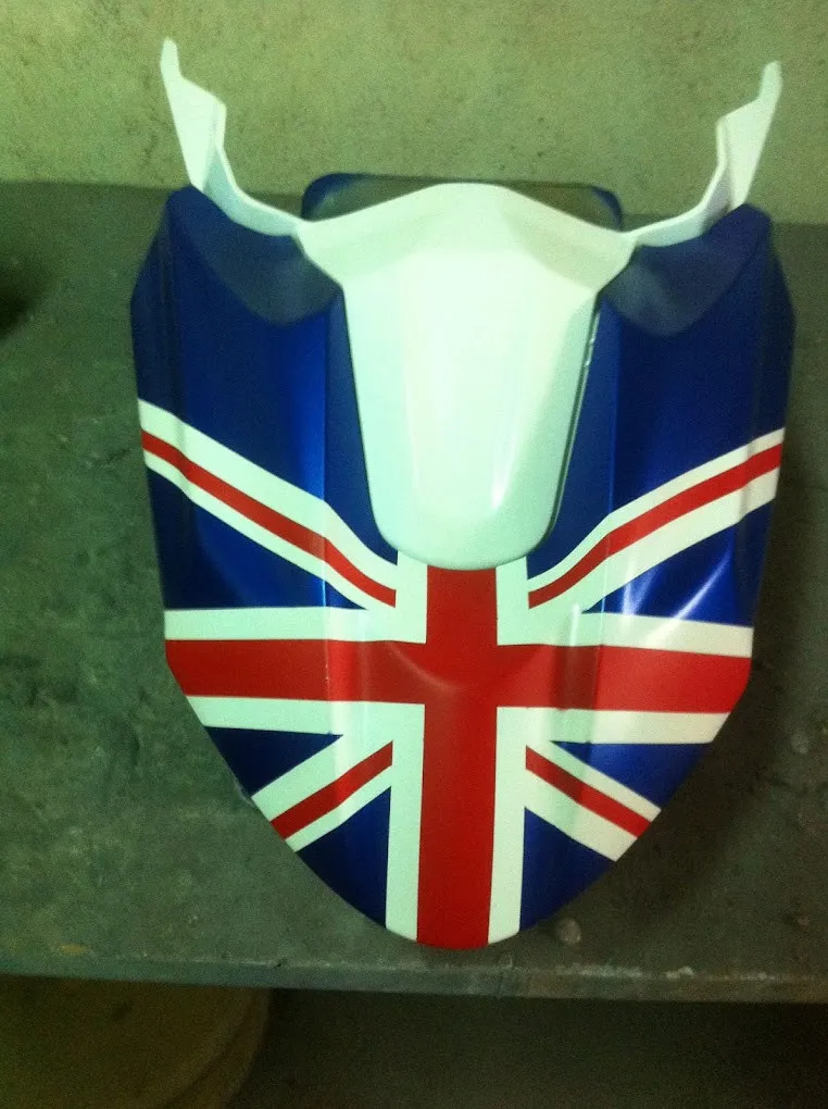 Déco union jack sur bec avant Triumph Tiger