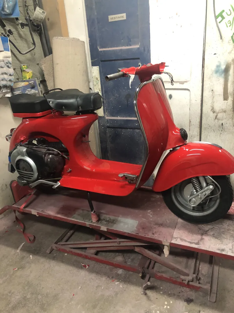 Scooter Vespa 1961 restauration complète